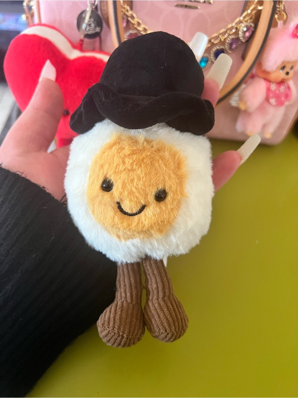GROOM EGG PLUSH KEYCHAIN